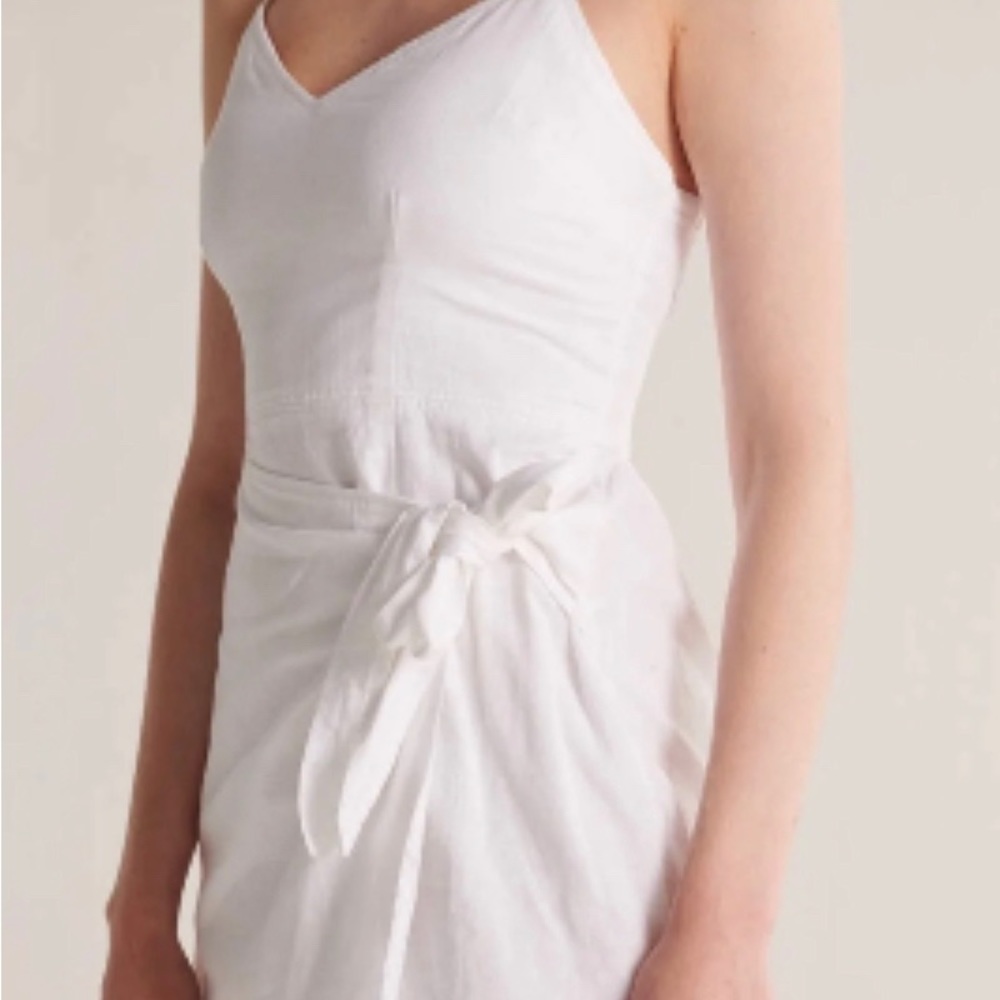 Abercrombie White linen blend wrap dress size small new with tags